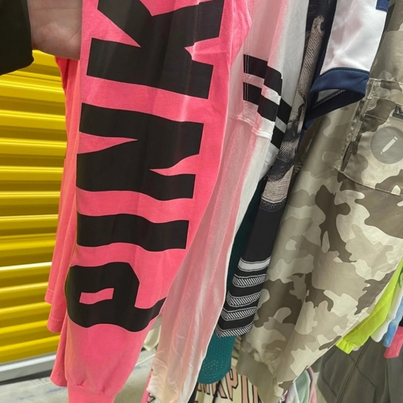VS PINK long sleeve open back tee - Picture 3 of 3